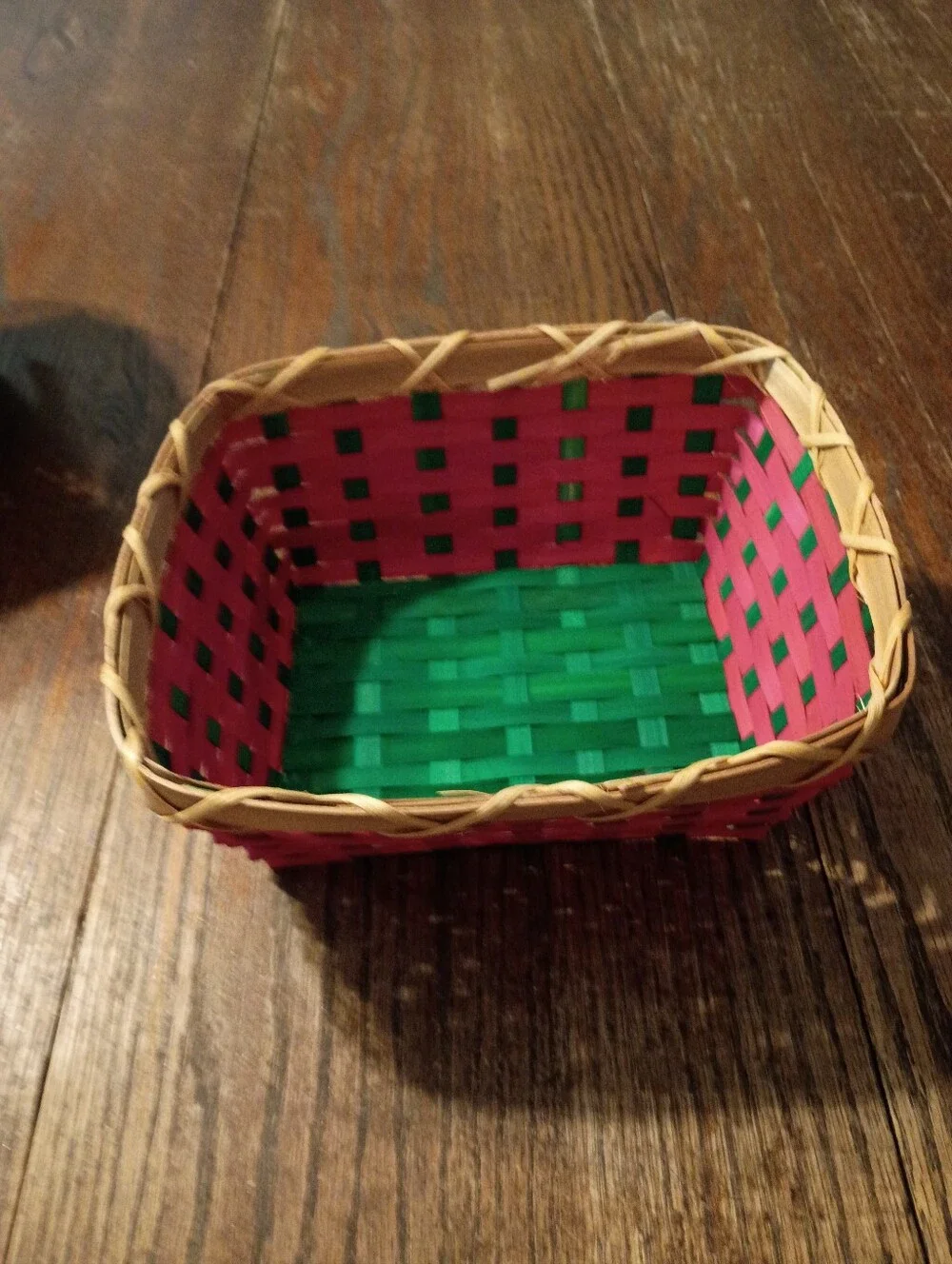 New Lot 3 Woven Red Green Tan Christmas Holiday Baskets